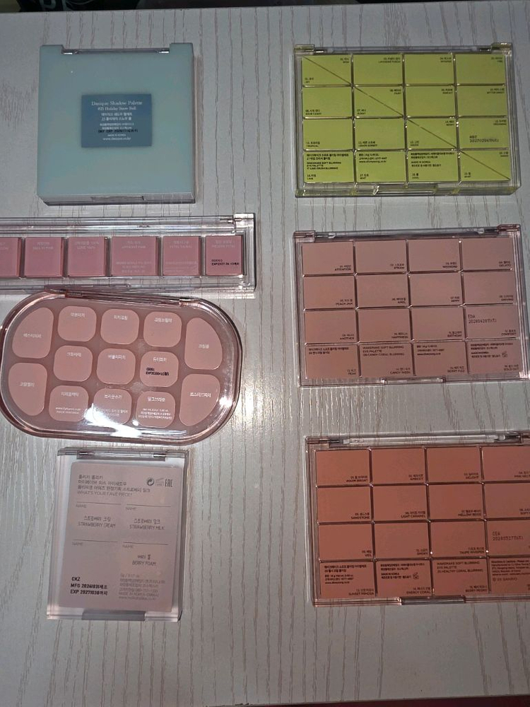 급처) 미사용 & 사용감 거의없는 아이섀도우팔레트--2