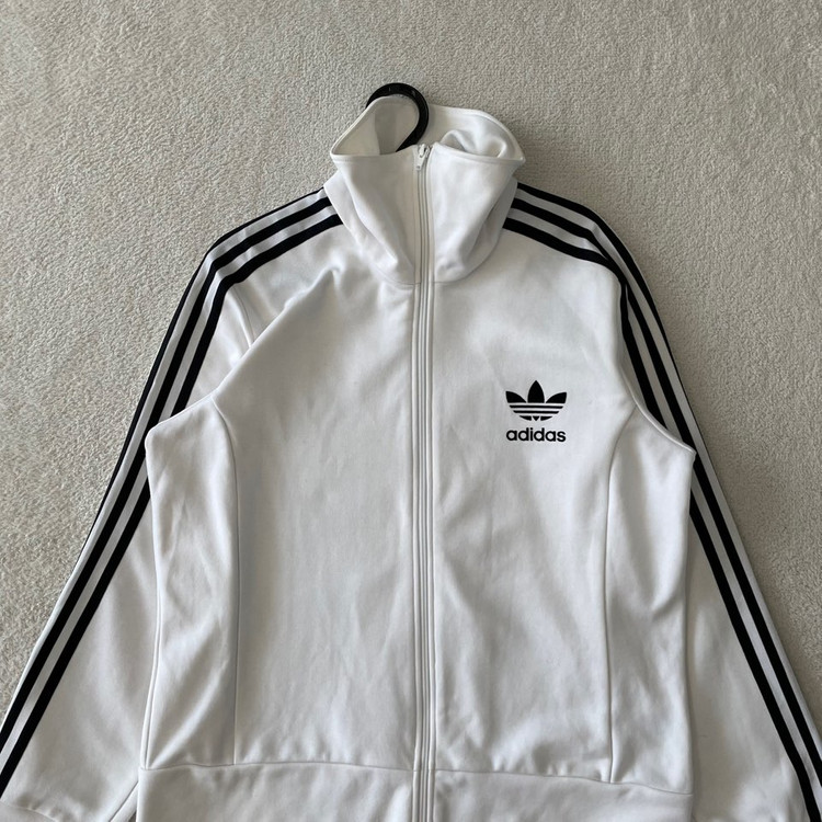 100 아디다스 유로파 화이트 디럭스 흰검 져지 이미지