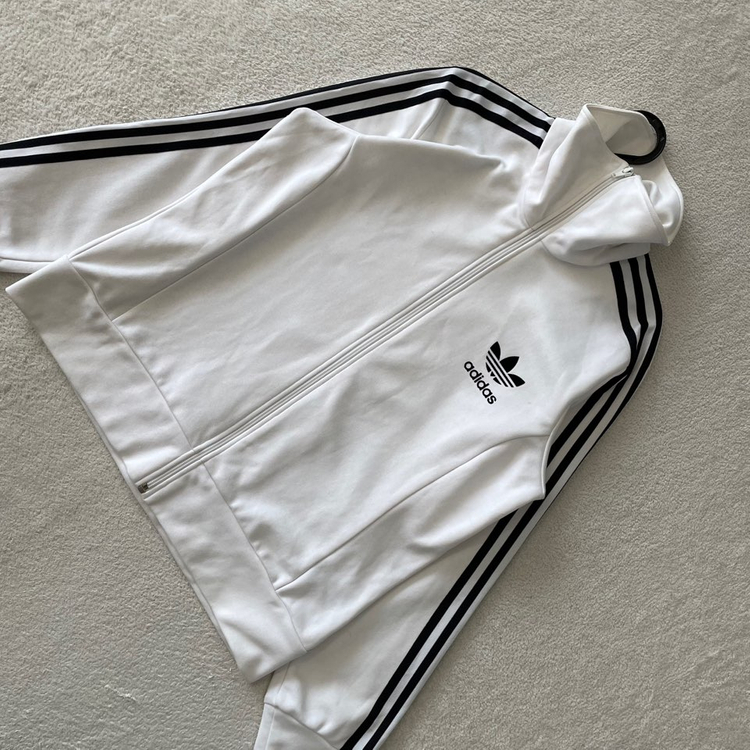 100 아디다스 유로파 화이트 디럭스 흰검 져지 이미지