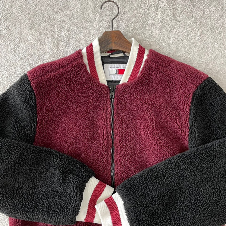 M 타미힐피거 X 루이스해밀턴 후리스 자켓 이미지