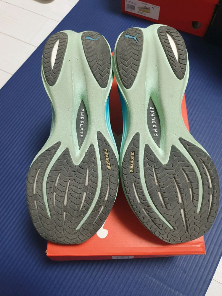 디비에이트 나이트로3 민트 265m 러닝화.크림구매--4