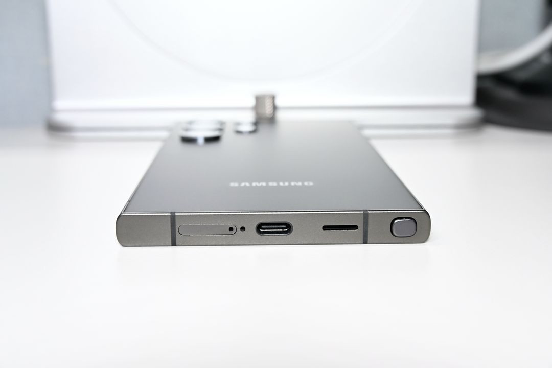 갤럭시 S24 울트라 256GB 티타늄블랙--2