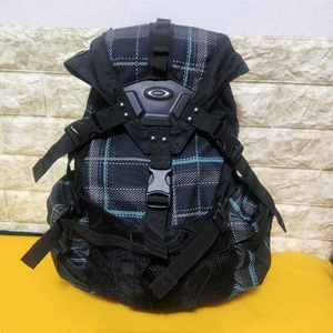 오클리 아이콘 블랙 백팩 가방