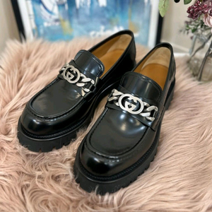 구찌 인터로킹 실버체인 레더 로퍼 (구두/8.5 -275 사이즈)