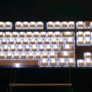 덱 헤슘 프로 체리 MX 갈축 게이밍 키보드 이미지