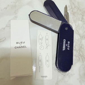 블루 드 샤넬 뷰티 (거울+빗+가위)새상품