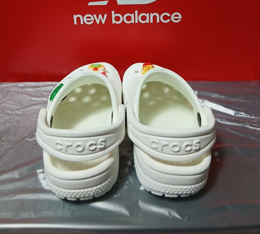 크록스 C6 130 클래식클로그화이트 토들러 지비츠포함 거의새거--3