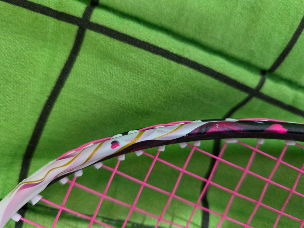 빅터 팬텀 F 배드민턴 라켓 판매합니다.--2