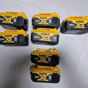 정품 디월트 5a 7개