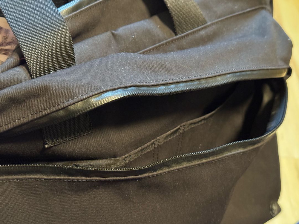 룰루레몬 가방(브리프케이스&백팩 겸용) 이미지