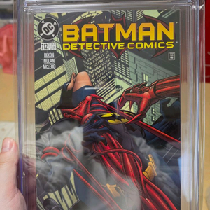 디텍티브 코믹스 #712 cgc9.0