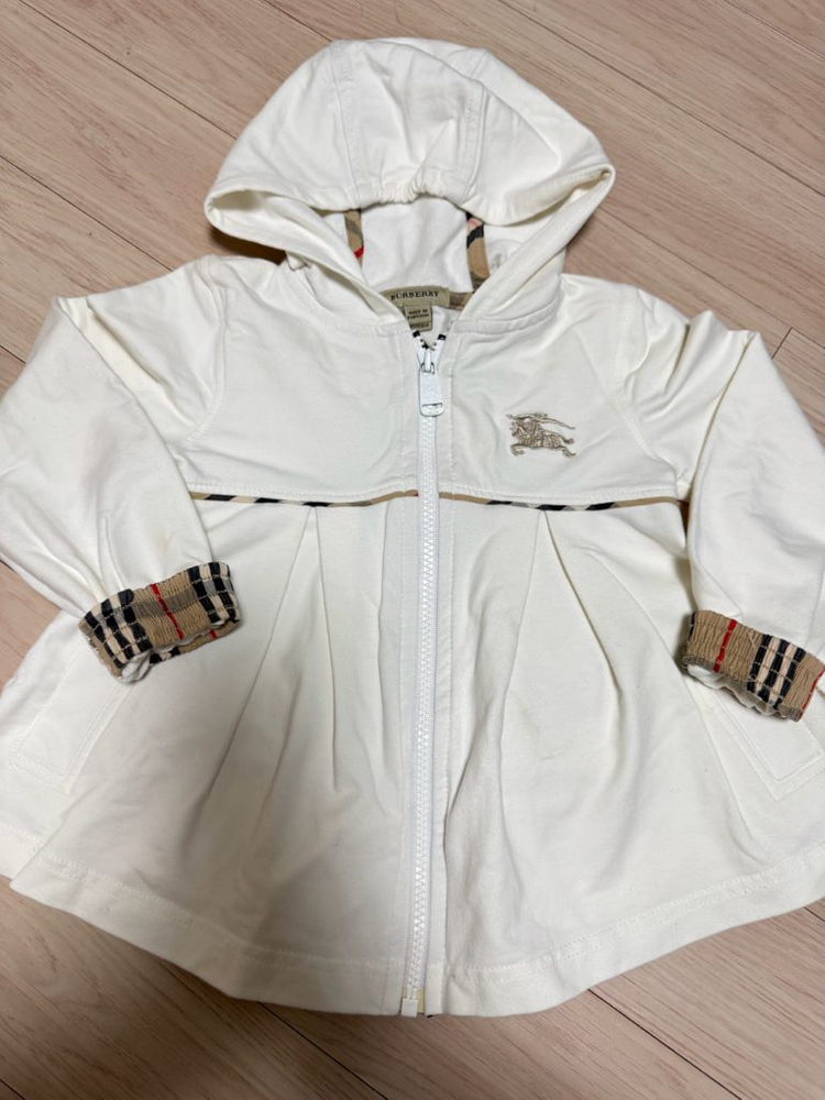 버버리키즈 여아셋업 4y--1