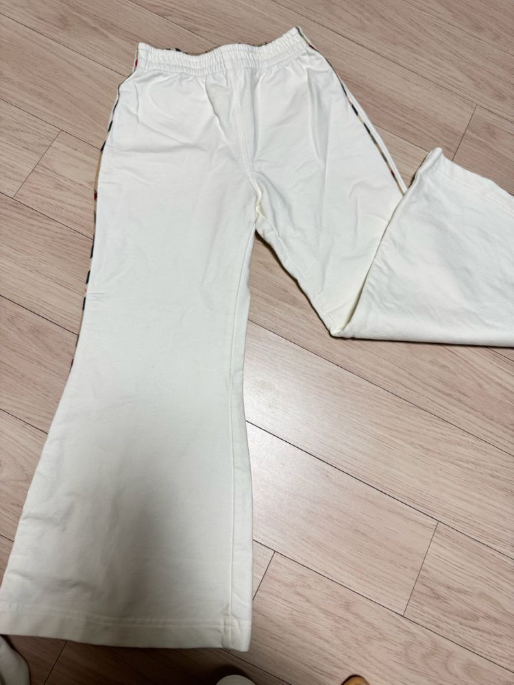 버버리키즈 여아셋업 4y--3