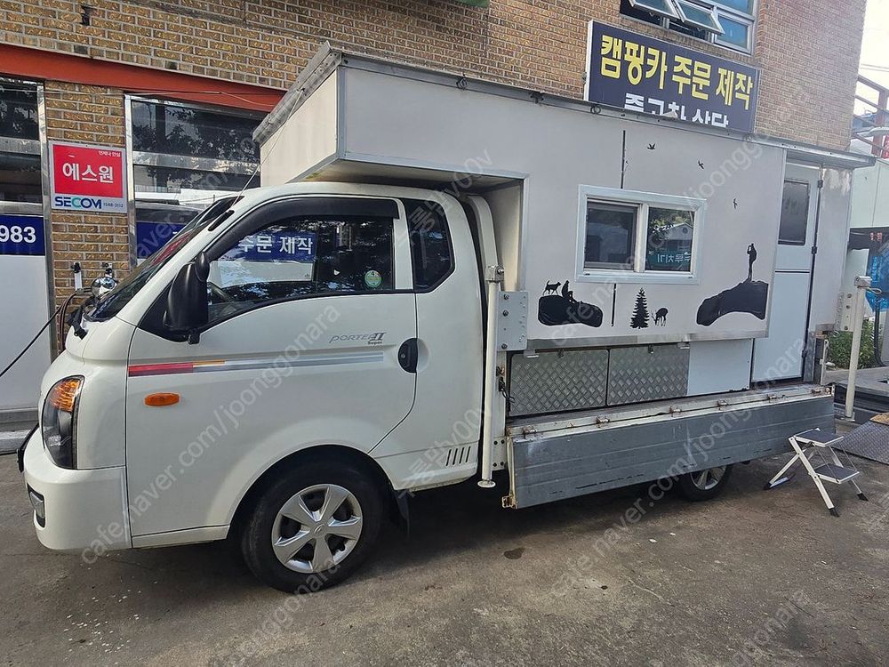 포터2 트럭캠퍼 캠핑카 이미지