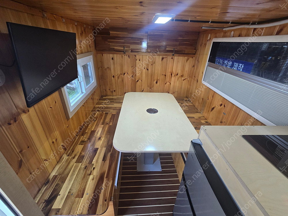 포터2 트럭캠퍼 캠핑카 이미지