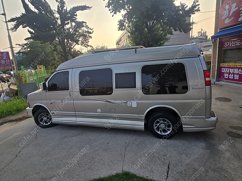 익스밴 롱바디 신규제작 캠핑카 이미지