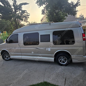 익스밴 롱바디 신규제작 캠핑카 이미지