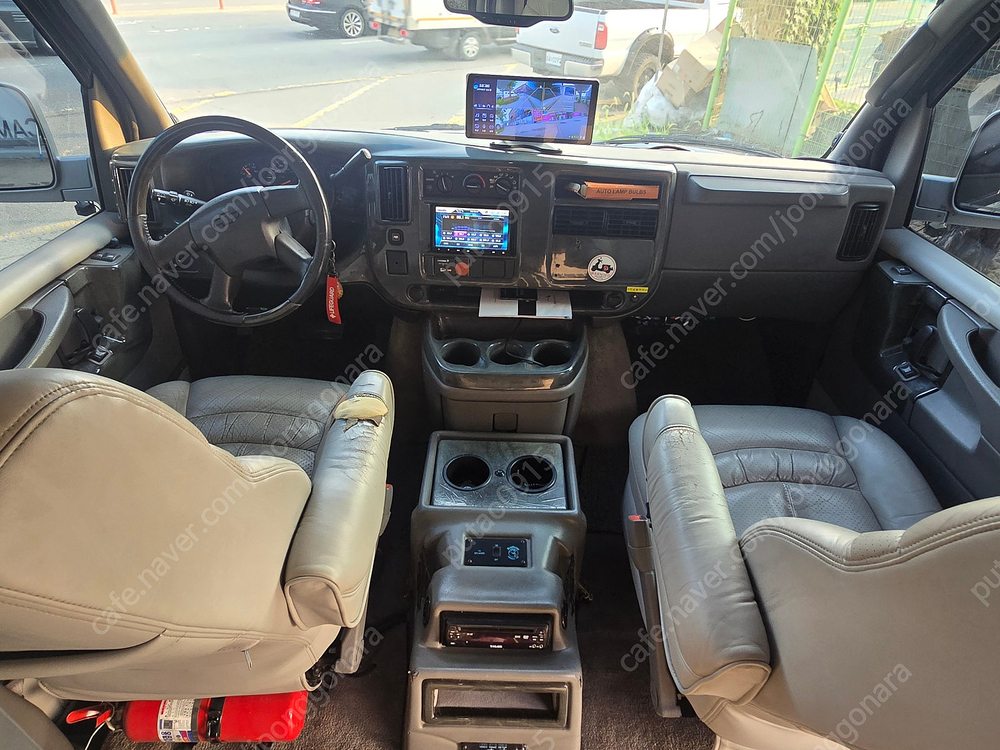 익스밴 롱바디 신규제작 캠핑카 이미지