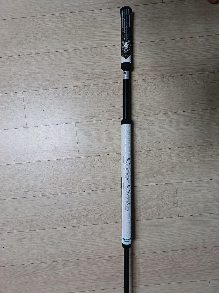 테일러메이드 스파이더 제로토크 브룸스틱 퍼터--1