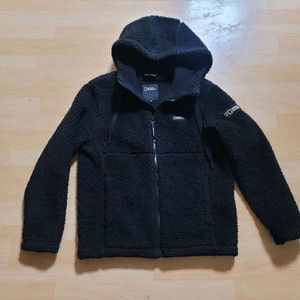 내셔널지오그래픽 후드집업(뽀글이) xs사이즈 팝니다.