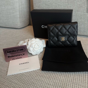 샤넬 플랩지갑 금장