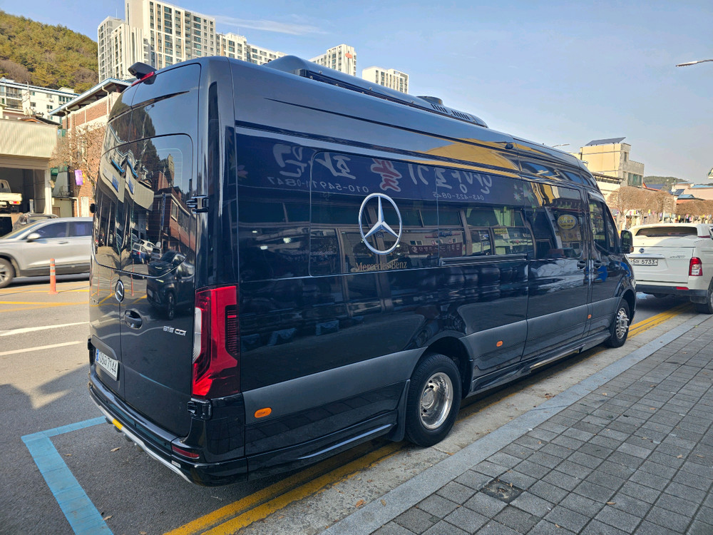 W907 벤츠 스프린터 519 엑스트라 롱바디 15/16인승 에스모터스 출고차량 판매합니다.--2