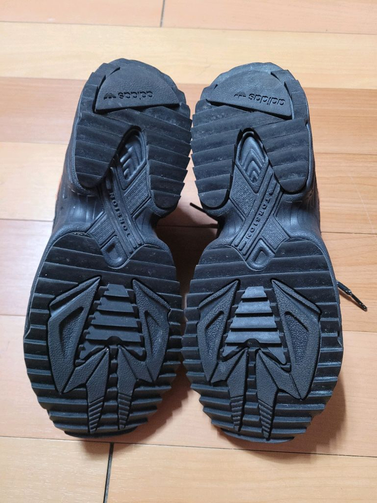 아디다스 YUNG-96 트레일 트레킹화(260mm) 이미지