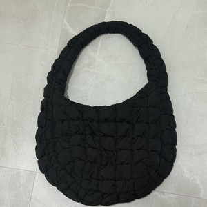 정품 코스 퀼티드 구름백 블랙