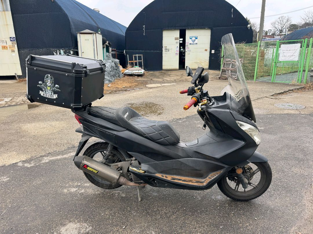혼다 pcx125 16년 생활튜닝 짧은키로수 판매합니다--3