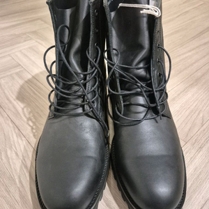 비바스튜디오 컴배부츠(워커). 270. 새상품