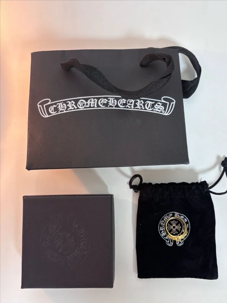 크롬하츠 디자인 골드 반지 이미지