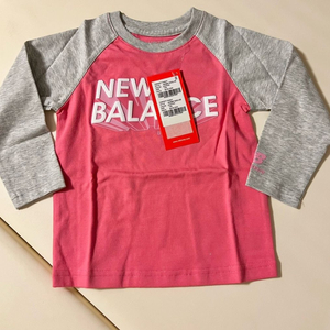 새상품) 뉴발란스키즈 핑크 배색 긴팔 티셔츠 100 사이즈