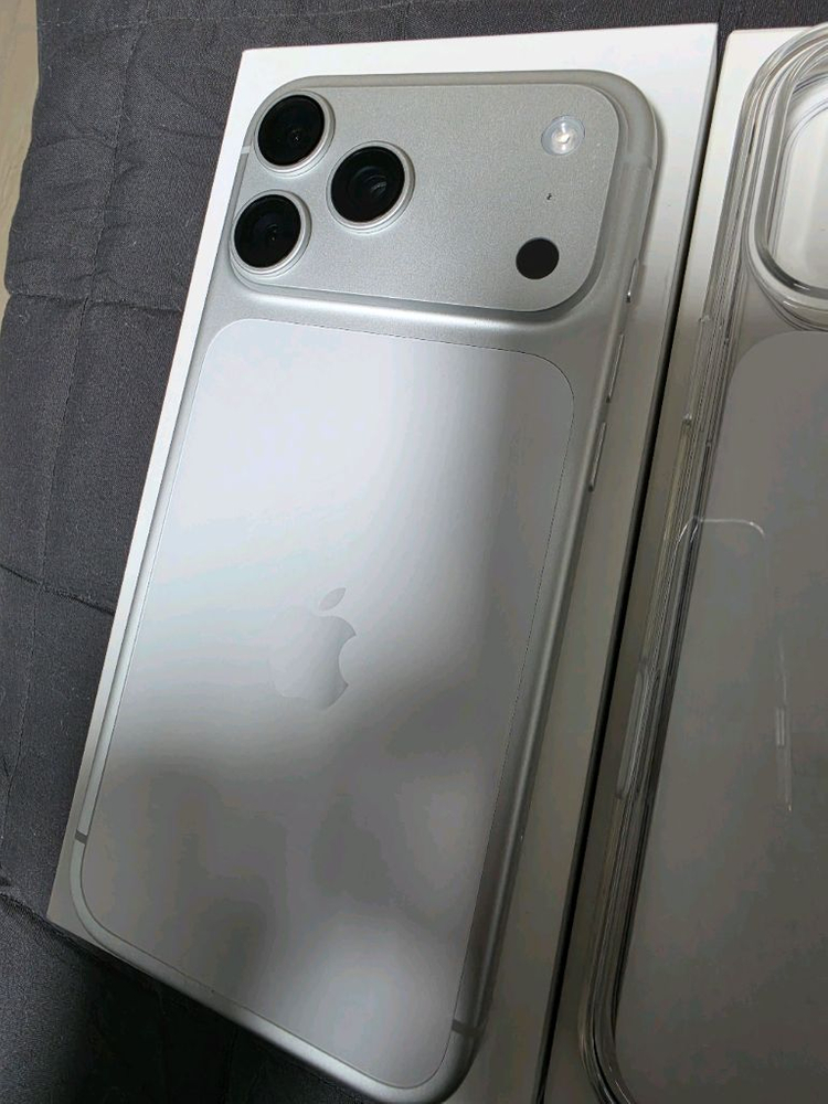 아이폰17프로맥스 256gb 실버 자급제--1