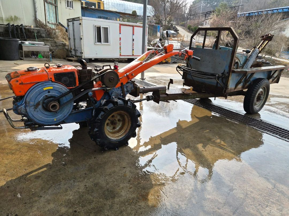 판매물품:대동경운기(키시동) 로타리.쟁기판매합니다판매지역:경북구미입니다 판매가격:150만원대동경운기 판매합니다 키시 이미지