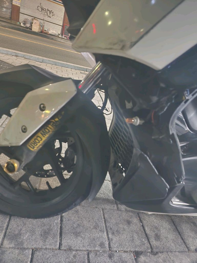 xmax300 판매(부산) 이미지