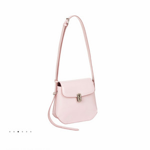 [분크]고민시 가방 트라페즈 슬림 숄더 스몰 VQB4-1SH326-1PIXX(새상품)