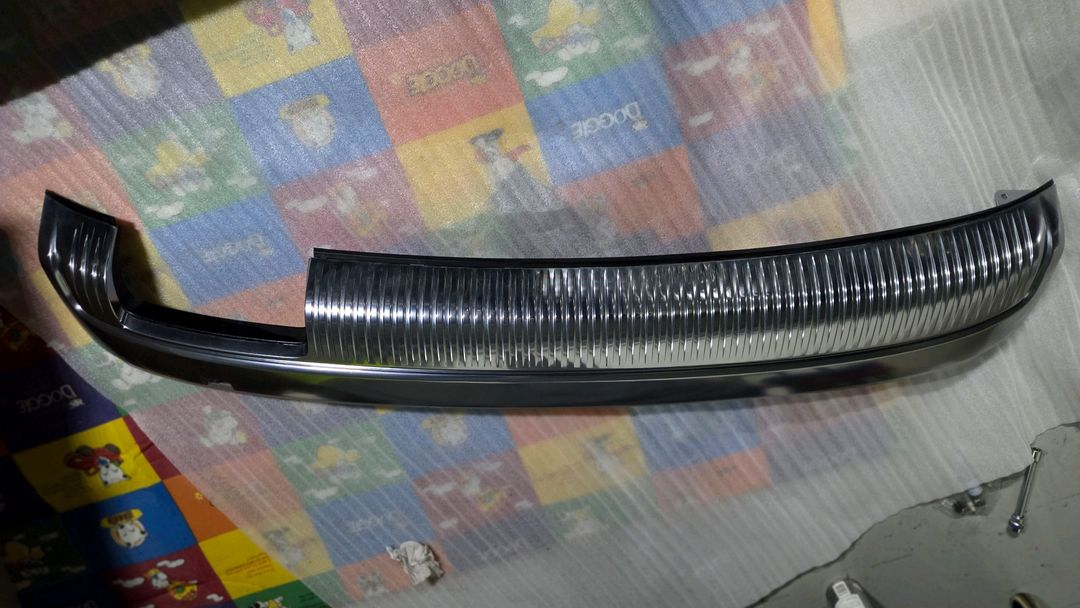 더뉴팰리세이드 캘리그라피 리어스키드플레이트 이미지