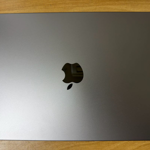 맥북프로 M2 14인치 이미지