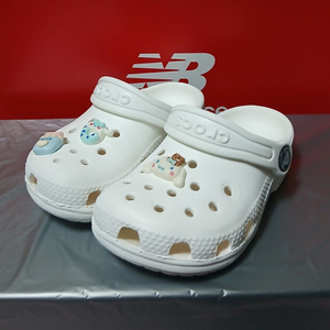 크록스 C7 140 클래식 클로그토들러 지비츠포함