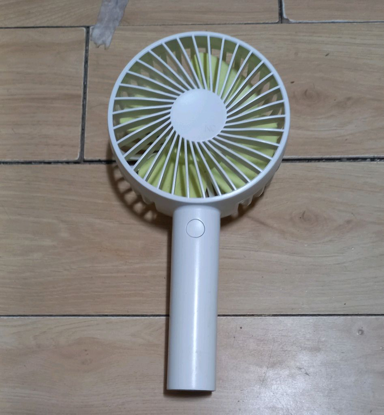 1+1) 아이리스 탁상용 선풍기 정상작동 이미지