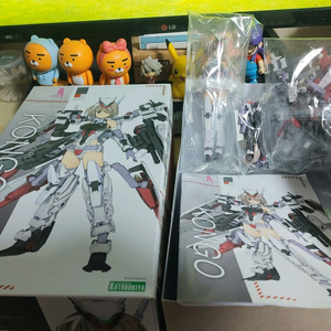 코토부키야 프레임 암즈 걸 금강 프라모델 가조립 팝니다!