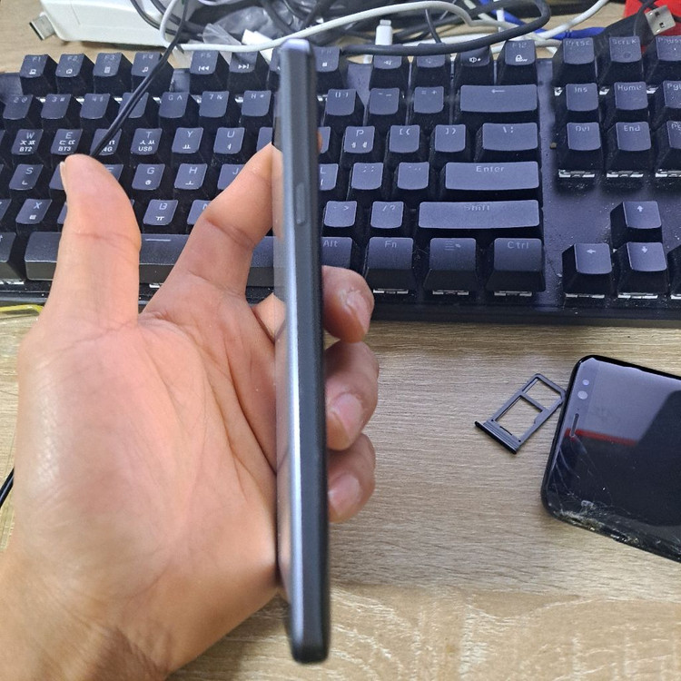 LG X2 2019 32GB 스마트폰 핸드폰 이미지