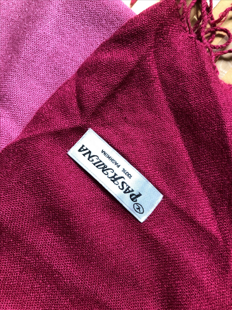 미사용 이태리 수입 파시미나 머플러 및 벨벳 숄 등등 일괄--1