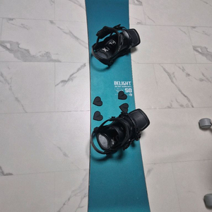 2223 그레이 딜라이트 데크 158 + 2021 플럭스 XF S 바인딩