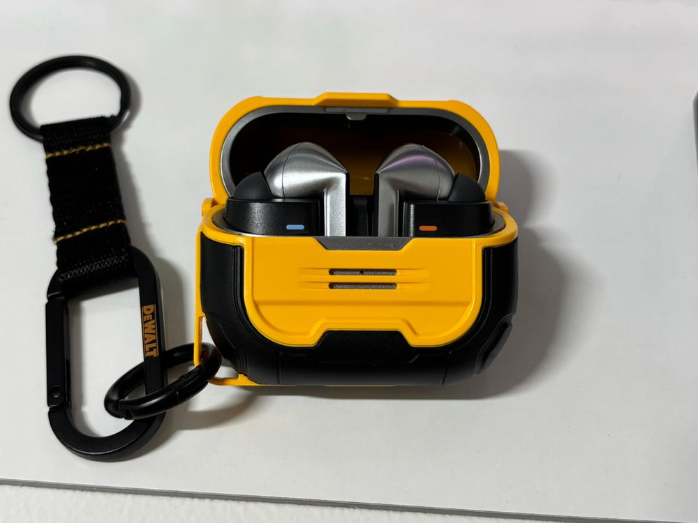 삼성 갤럭시 버즈3 프로 풀박스 + 디월트 케이스 이미지