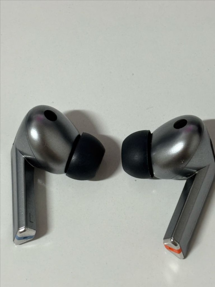 삼성 갤럭시 버즈3 프로 풀박스 + 디월트 케이스 이미지