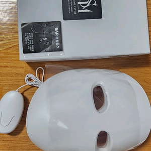 솔루미에스테LED 리얼 피부미용 마스크 이미지