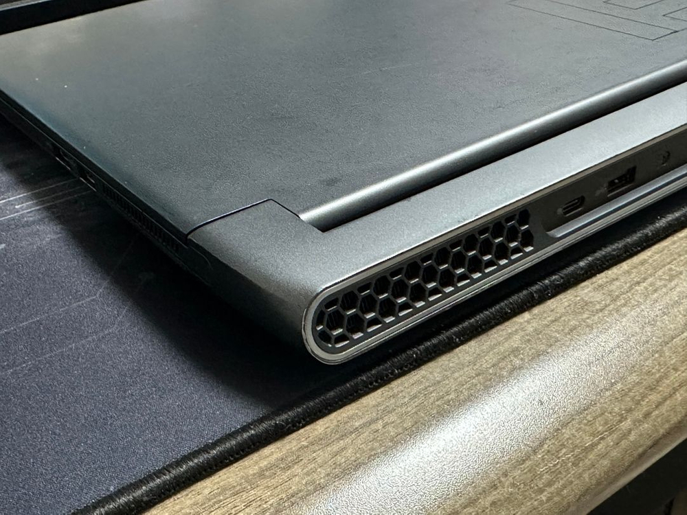 Dell Alienware m15 R5 RTX3070 게이밍 노트북--6