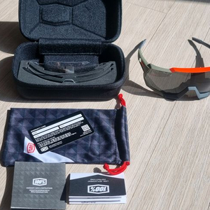 100% 자전거 고글 이미지