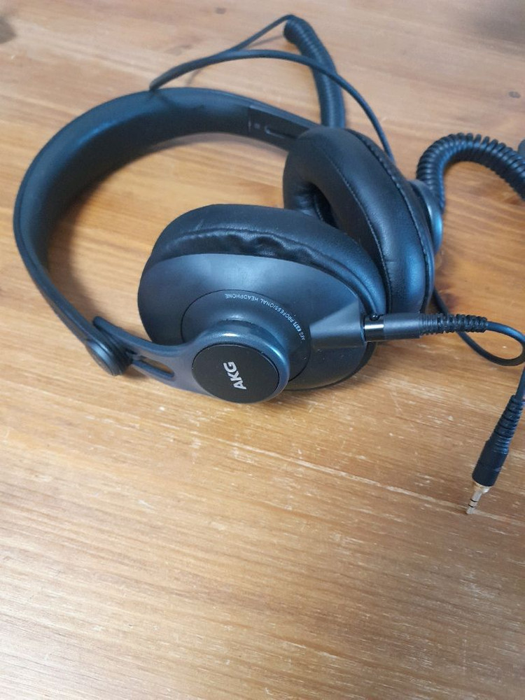 AKG K371 게이밍 헤드폰 이미지